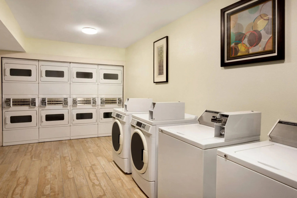 Hawthorn Extended Stay by Wyndham Saint Robert