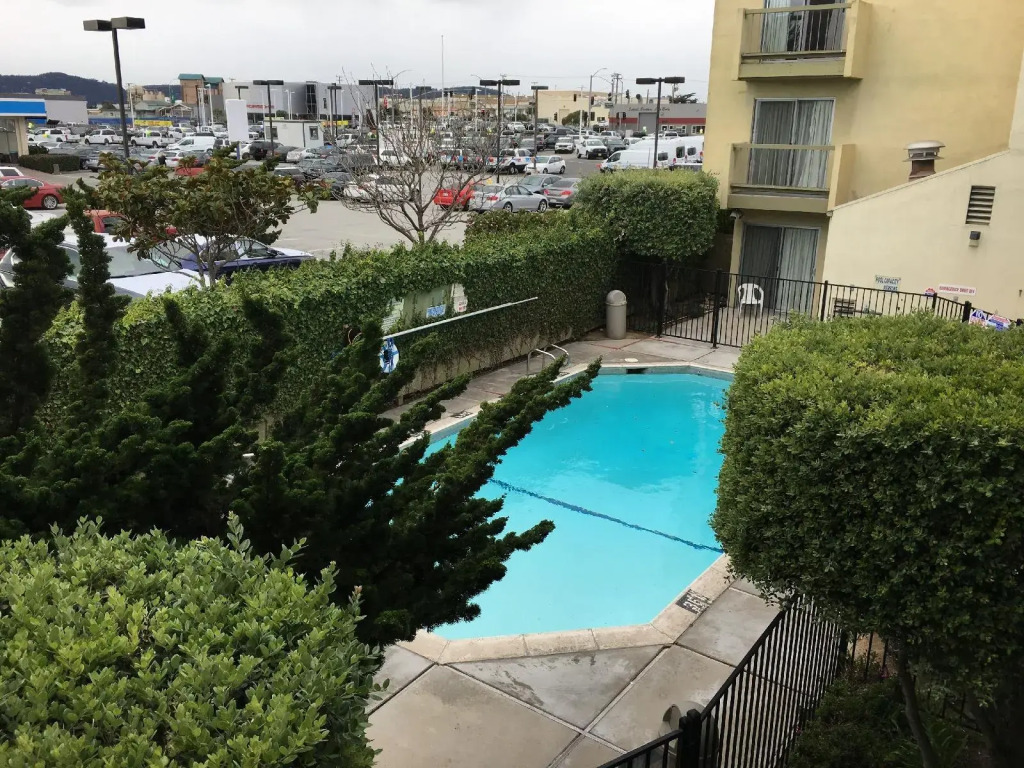 Sand Dollar Inn