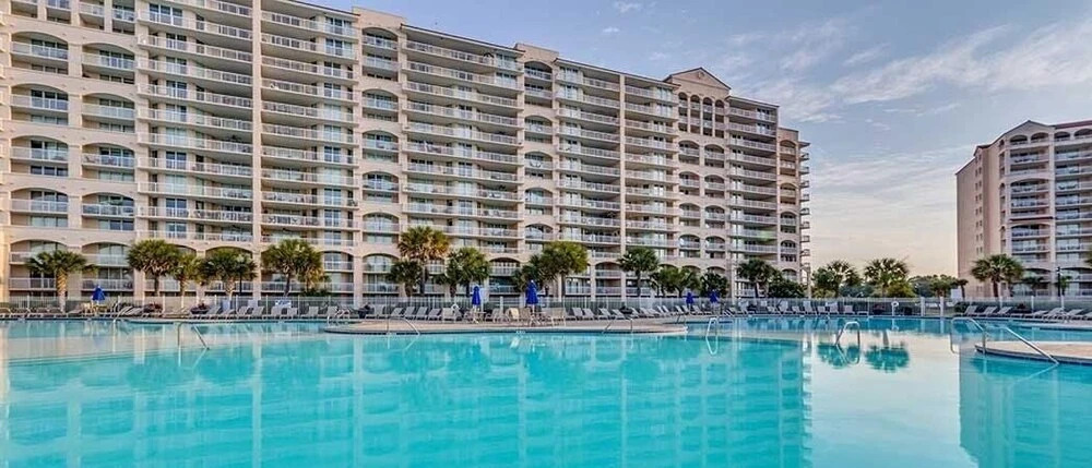 Barefoot Resort N Tower 509 4 Bedroom Condo by RedAwning