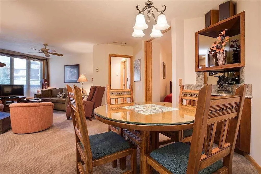 1201 Trappeur's Lodge, Trappeur's Crossing Apartment 2