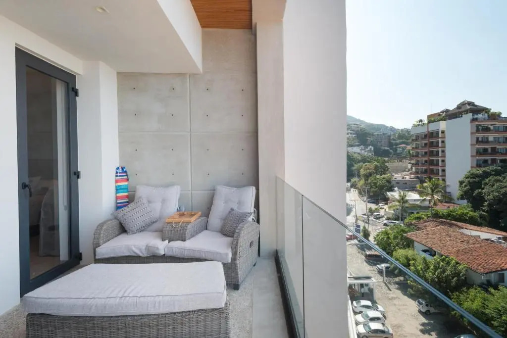 Sailview 112 - Sail View Romantic Zone Rooftop Pool Ocean Views