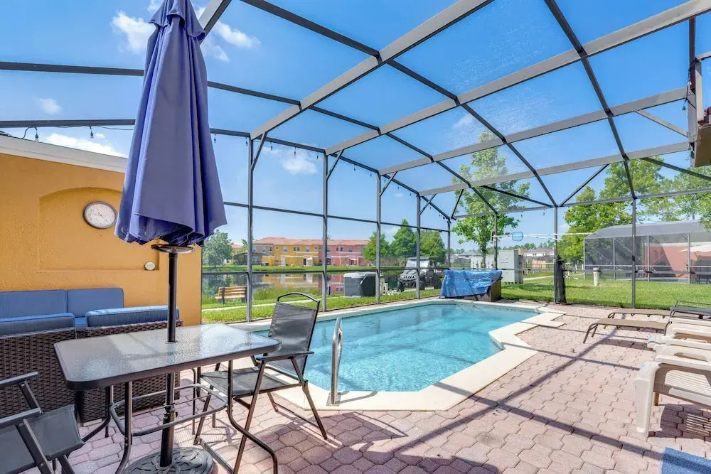 10 Mi to Disney Parks: Resort Retreat w/ Patio