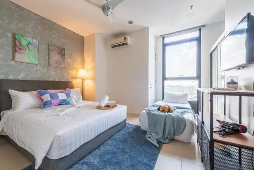 Arcoris Mont Kiara next 163plaza 1-4Pax one plus one Bedroom