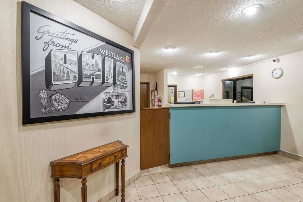 WestSpring Inn - Westlake Cleveland