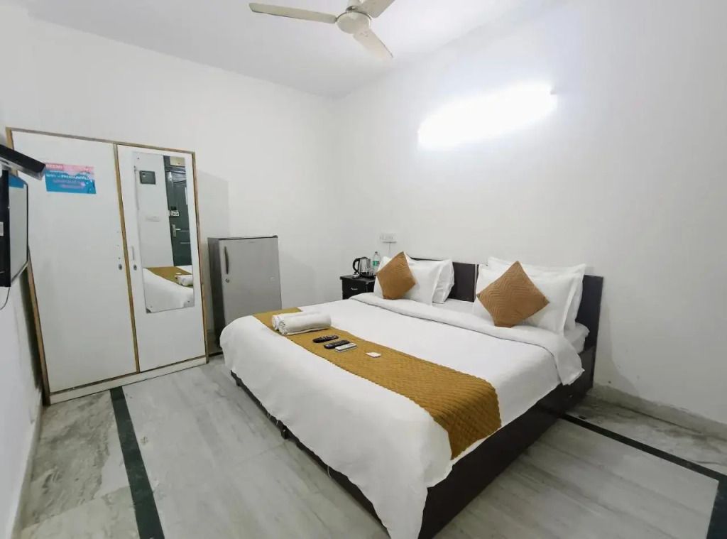 1 BR Homestay in Hauz Khas, Dehli (66AF), by GuestHouser