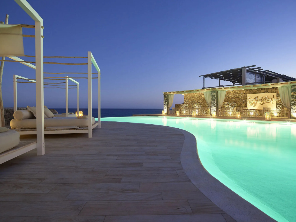 Artemis Seaside Resort