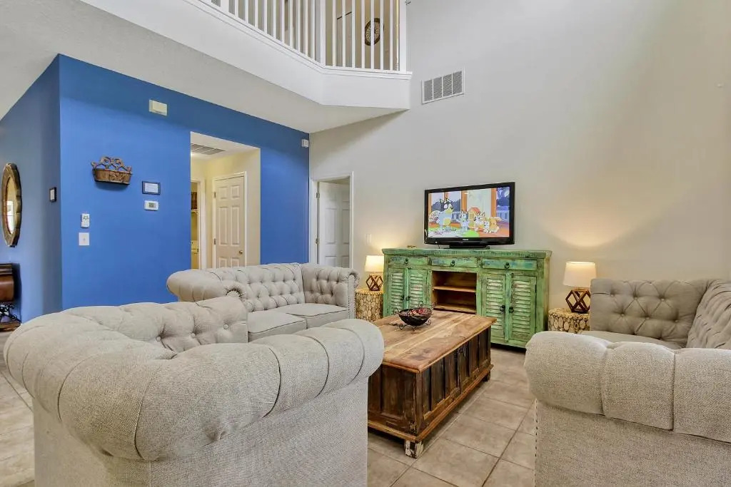Mickeys Sunspot - 6 bed Emerald Island Resort pool home