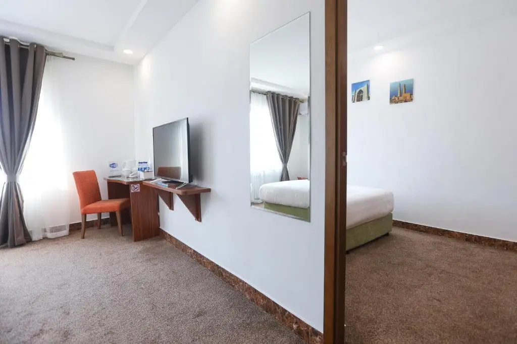 Sunrise Hotel