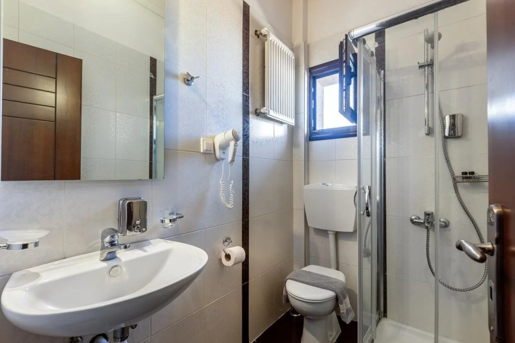 Toti Boutique Rooms