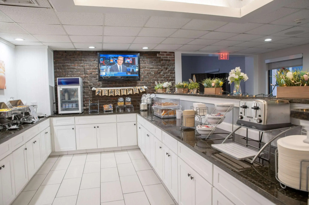 Comfort Inn Hyannis - Cape Cod