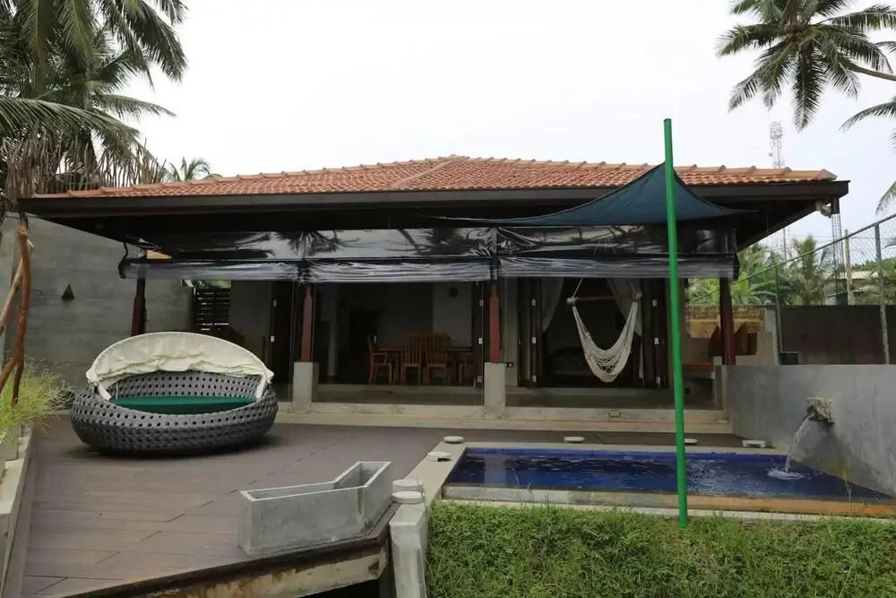 Rakuen Beach Villa