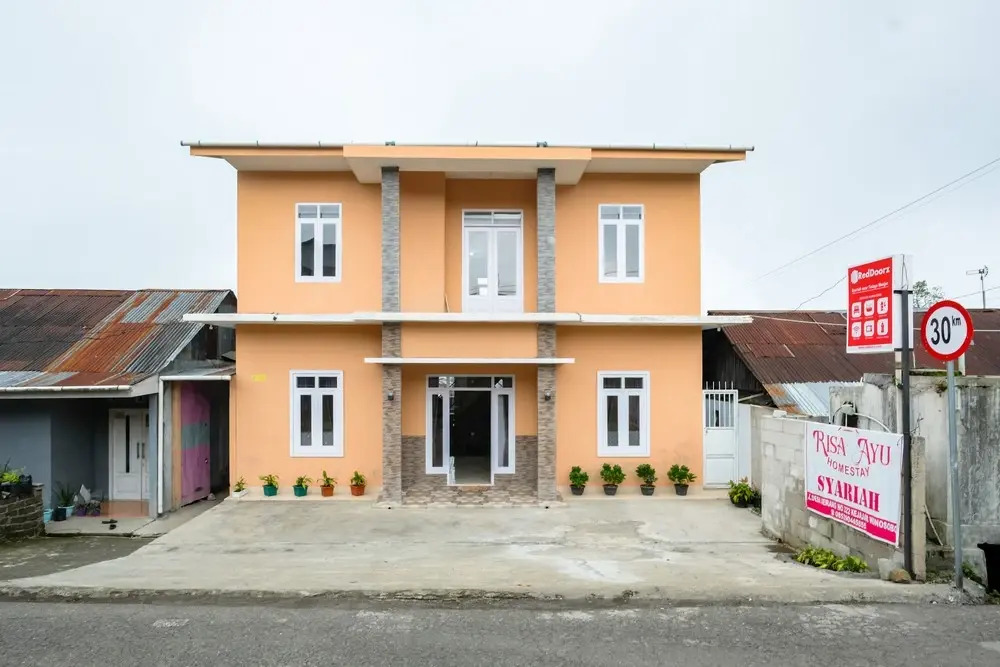 RedDoorz Syariah near Jalan Dieng 6