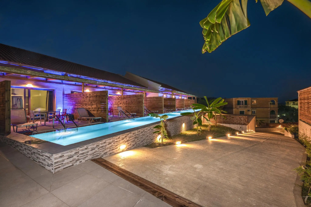 Kozanos Suites with Private Pool