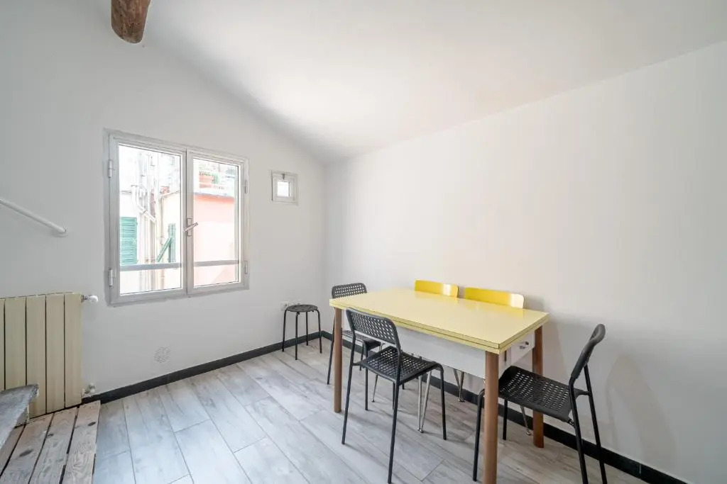 NEW!Apt 2 min walk from the Beach of Voltri