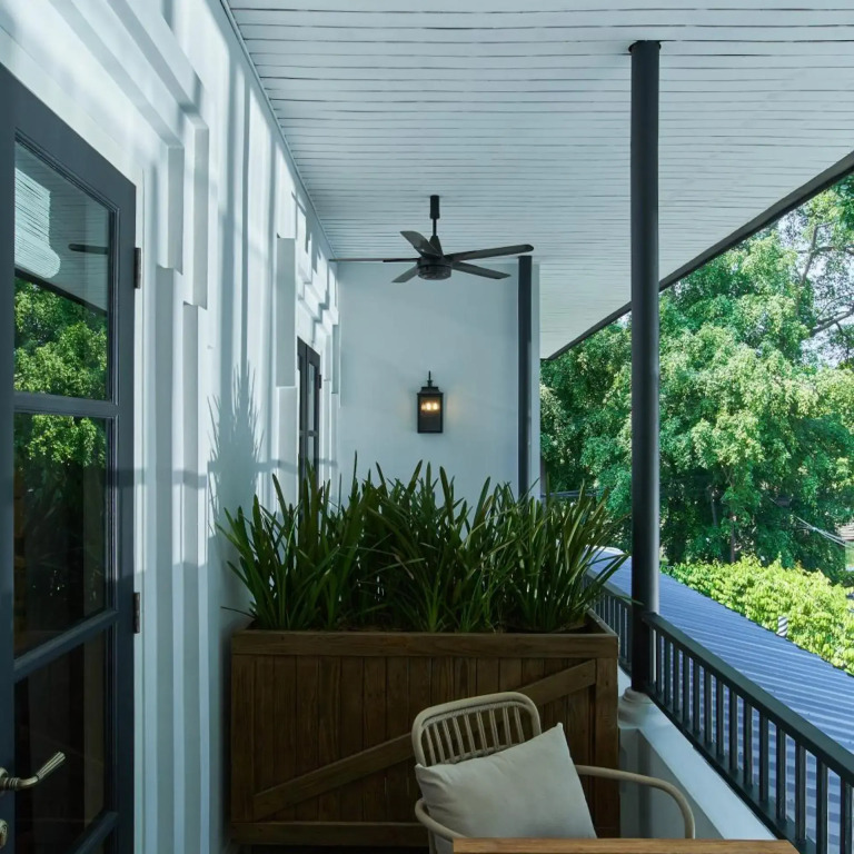 Lamandau House