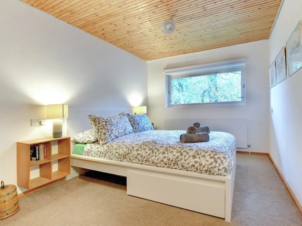 Quaint Holiday Home in Dartmouth With River Dart View