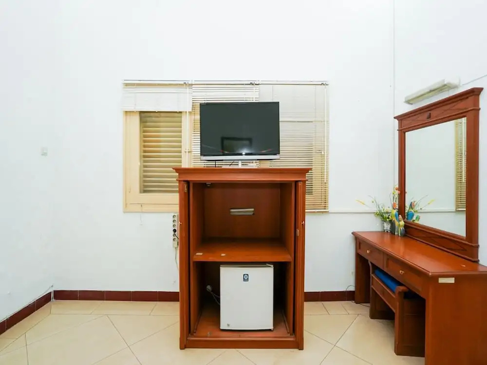 OYO 1346 Sinergi Hotel Gresik