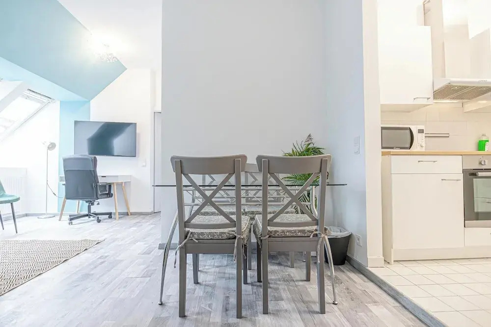 Affordable 2BR With Living Room Vienna