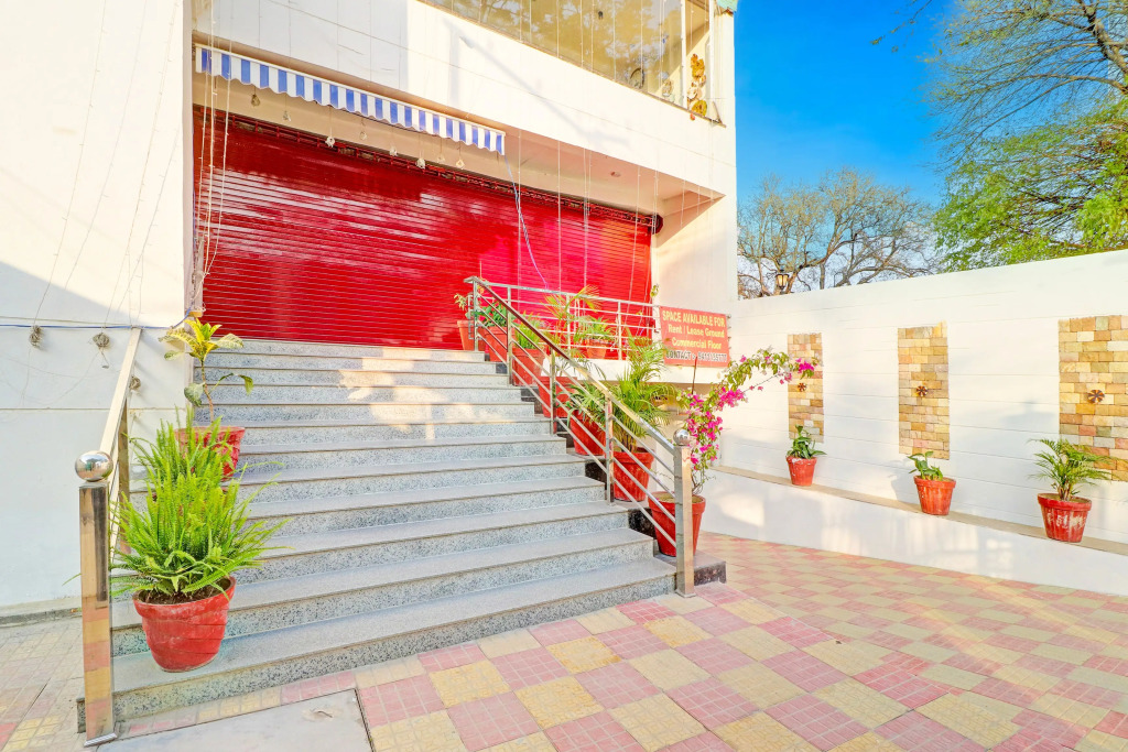 Townhouse Patel Nagar Near Saharanpur Chowk Dehradun Formerly Calista Square