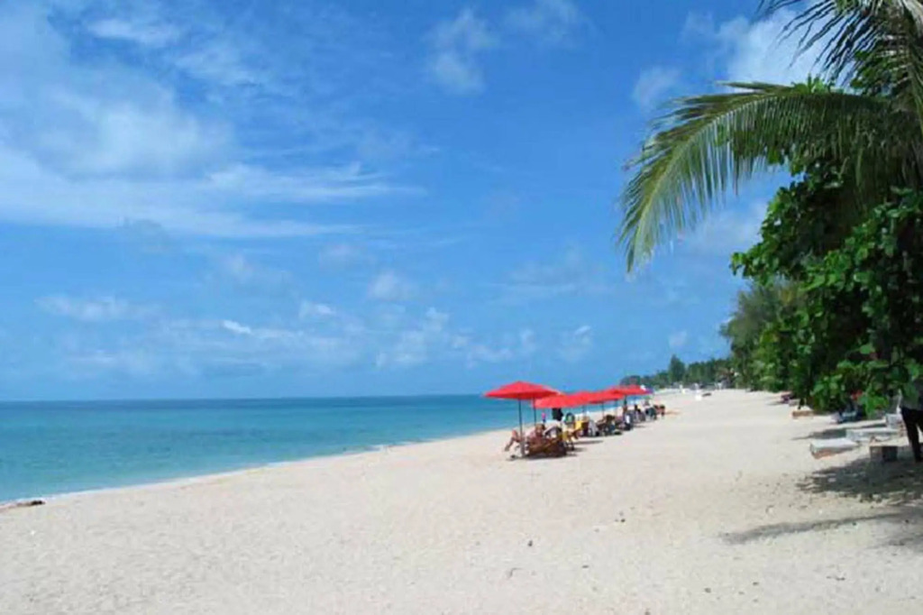 Sand Sea Beach Resort