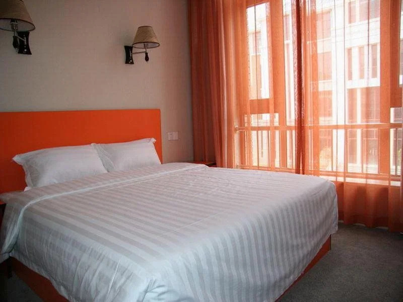 Summer Hotel