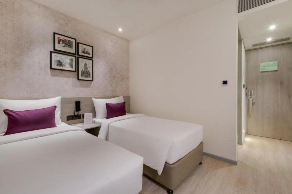 7 Apple Hotel Mahape, Navi Mumbai