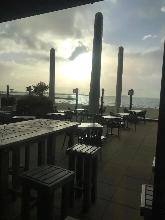 Bungalow kleine Deichperle, Strand, Deich und ein wunderschöner kleiner Ort in unmittelbarer, fußläufger Nähe