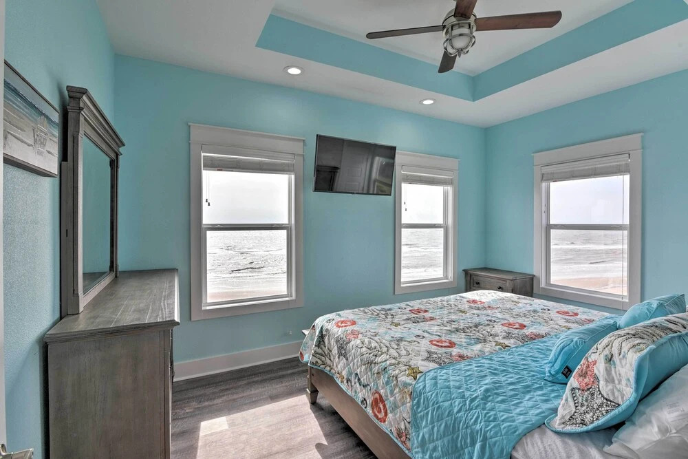 Crystal Tides - Stunning Home W/oceanfront Views