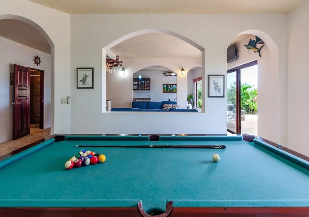 Casa Tigre - Large 7 bedroom Oceanfront Retreat Home