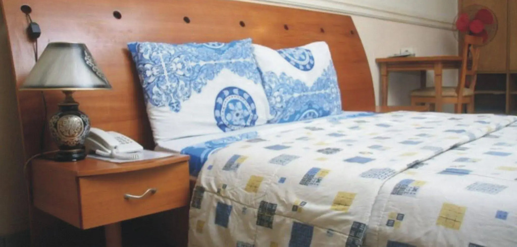 Upper Class Suites