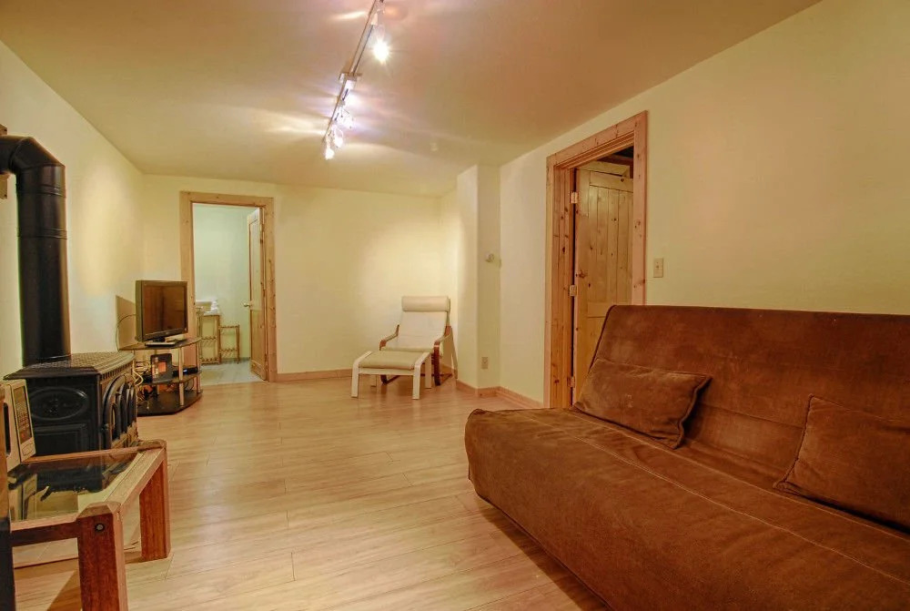 730 Bunker Drive 3 Br Home