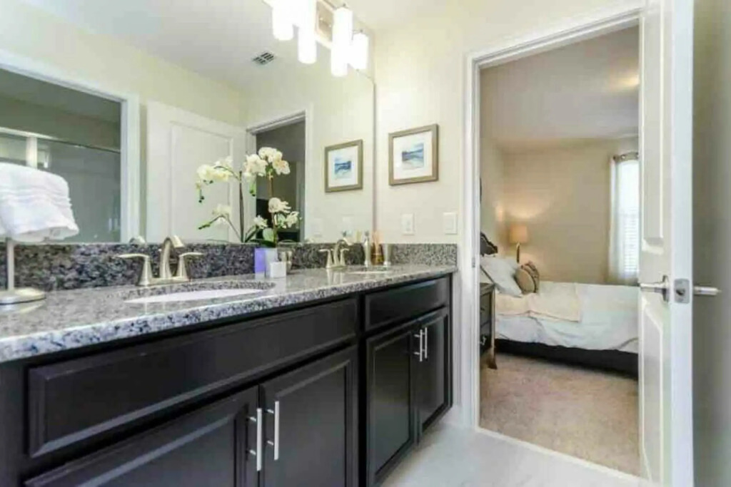 Amazing Champions Gate 7 bedrooms/6 bathrooms!