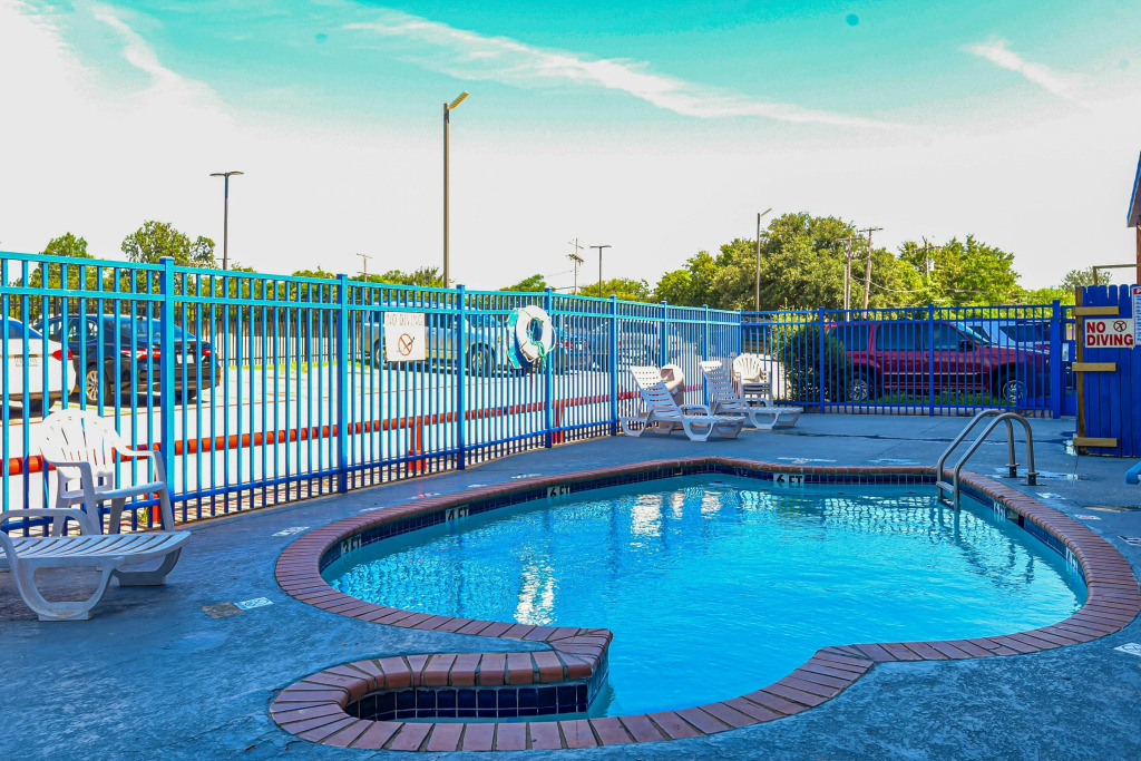 Americas Best Value Inn Irving DFW Airport South