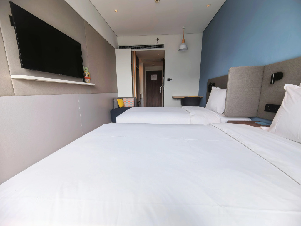 Holiday Inn Express Shanghai Baoyang by IHG