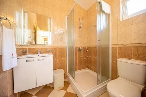 Guest House S-Lux