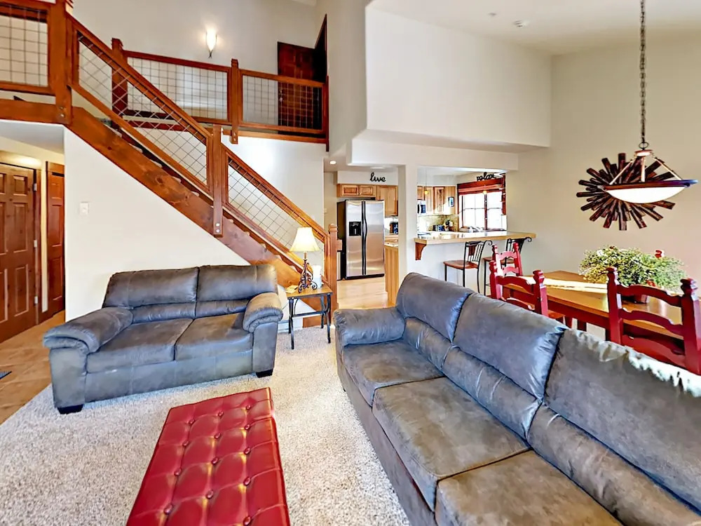 Ore House Condo #206 3 Bedrooms 3 Bathrooms Condo