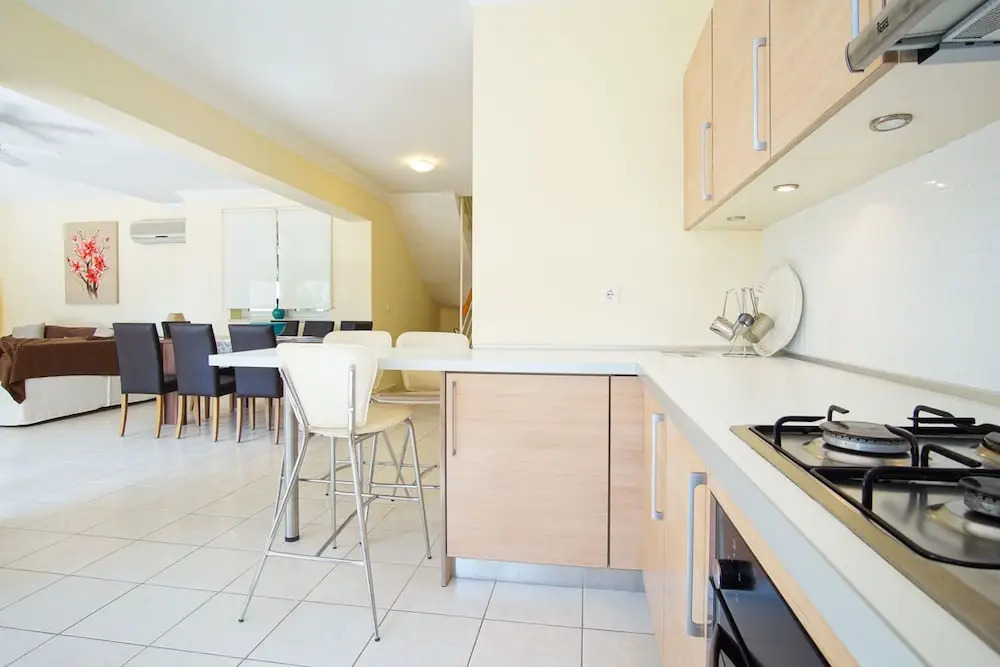 Larmos Villa