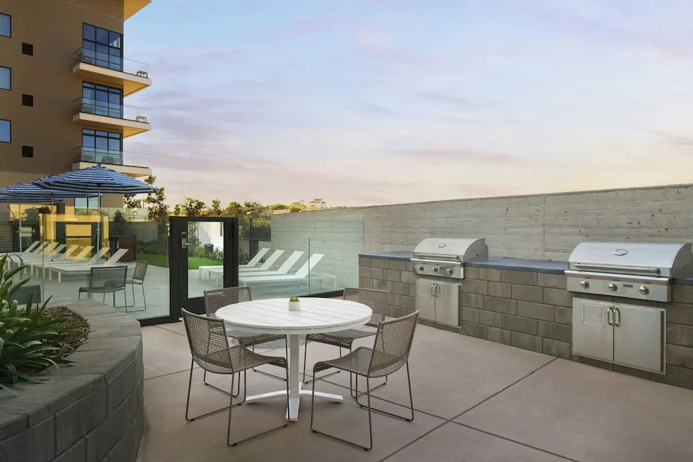 Courtyard by Marriott Sand City Monterey