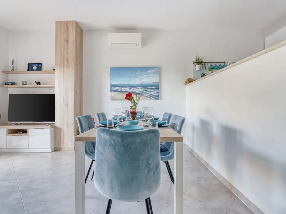 Modern Holiday Home in Umag With Private Whirlpool