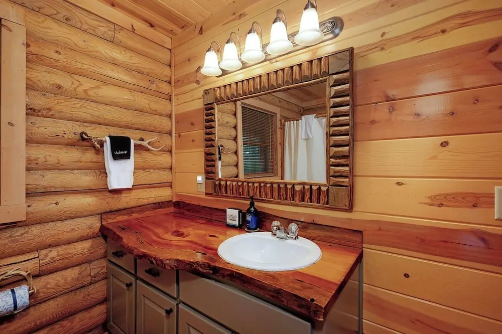 Whippoorwill Calling - Endless Mountain Views, Hot Tub and Fire Pit