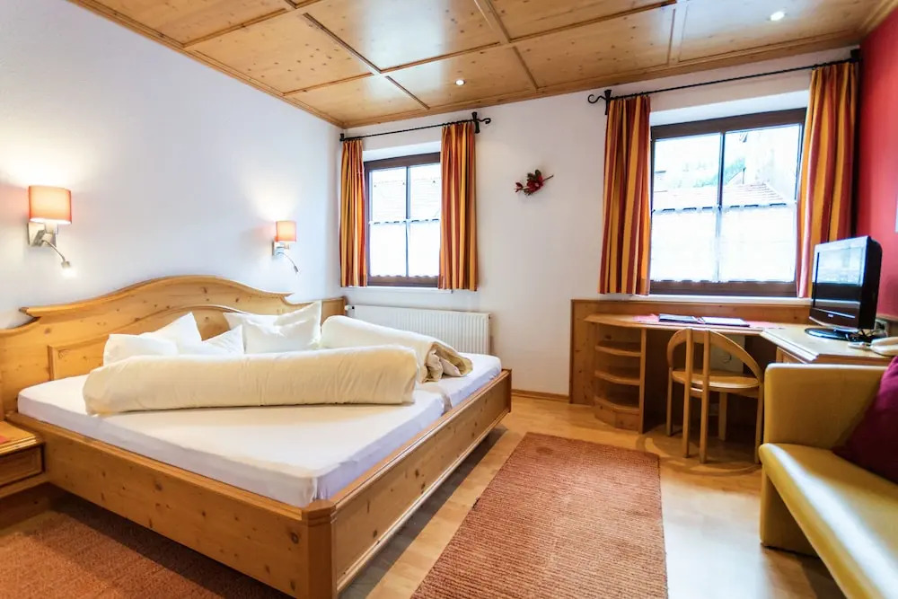 Aktiv Hotel Zur Rose am Brenner
