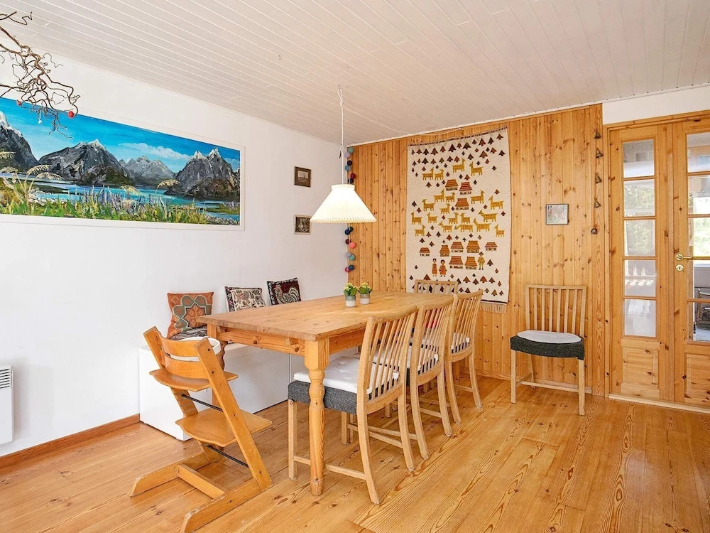 6 Person Holiday Home in Væggerløse