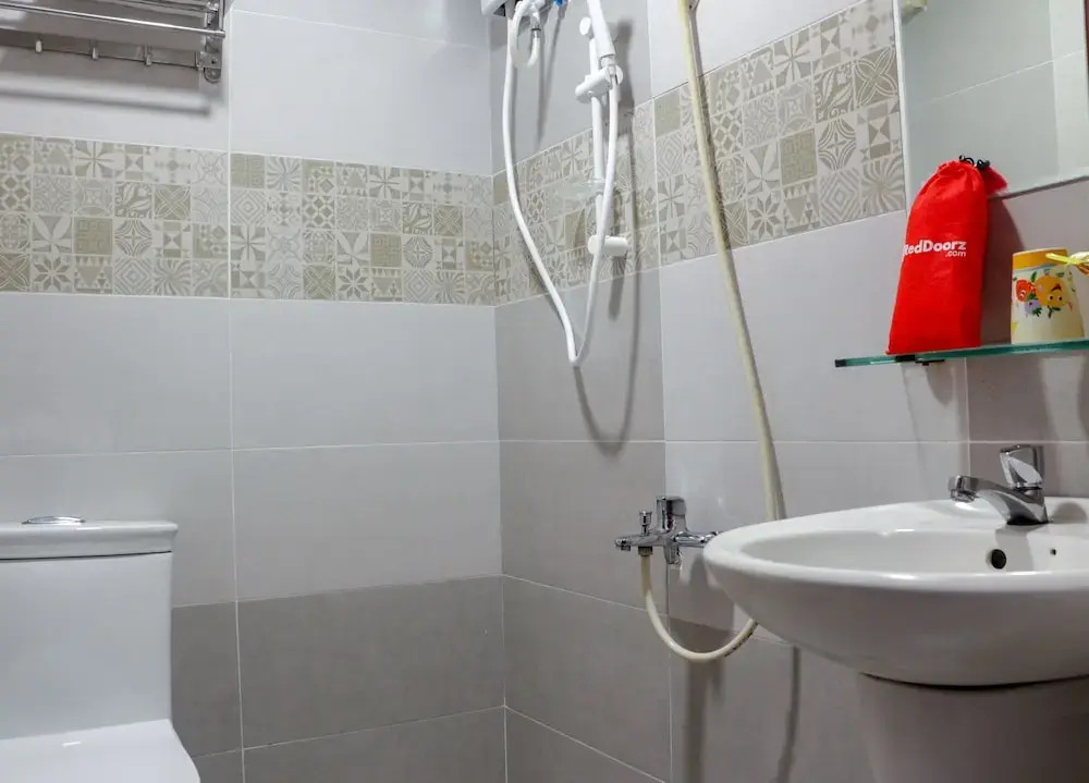 Diamond Hotel CMT8 - Center SaiGon