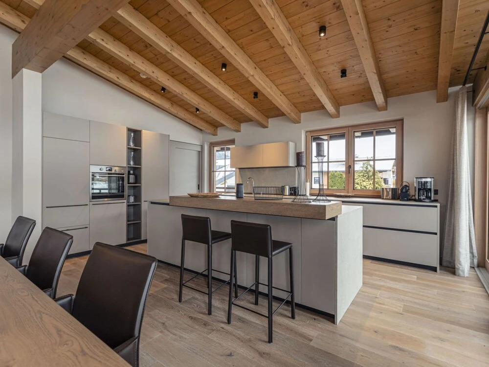 Penthousesuite Kr ndl mit Kamin Westendorf