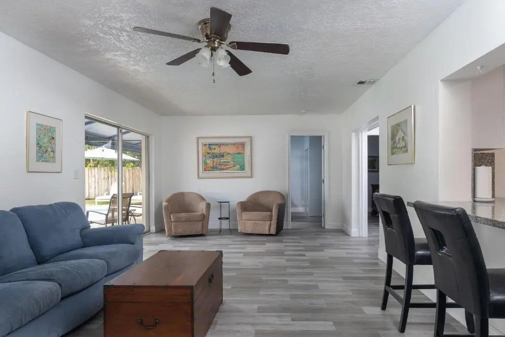 Purely Pompano, Pool, Water front, Paddleboard, Beach, 5 bedroom 3 bath