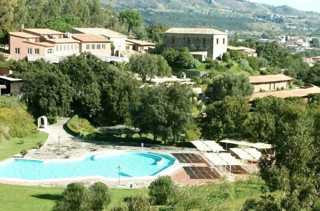 Hotel Villaggio Calaghena