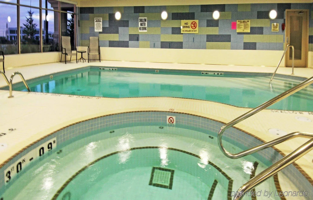 Holiday Inn Express & Suites Vaughan-Southwest by IHG