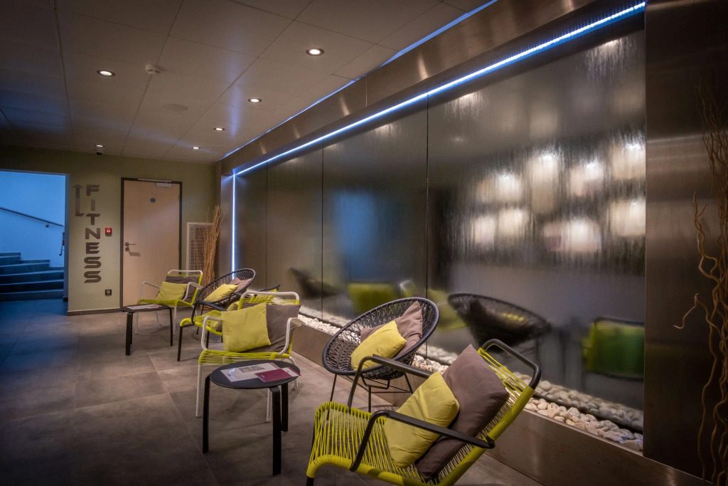 Kyriad Prestige Lyon Est - Saint Priest Eurexpo Hotel and Spa