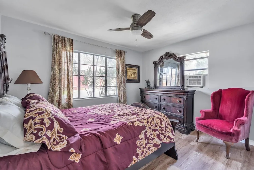 Downtown Single Family Modern Bungalow Close To Beaches And Dining 2 Bedroom Home by RedAwning
