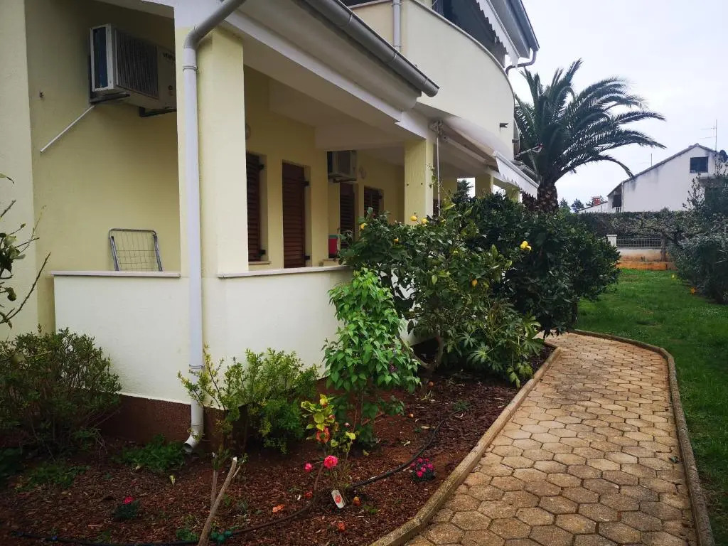 Flowers apartments Medulin, Fucane 1A